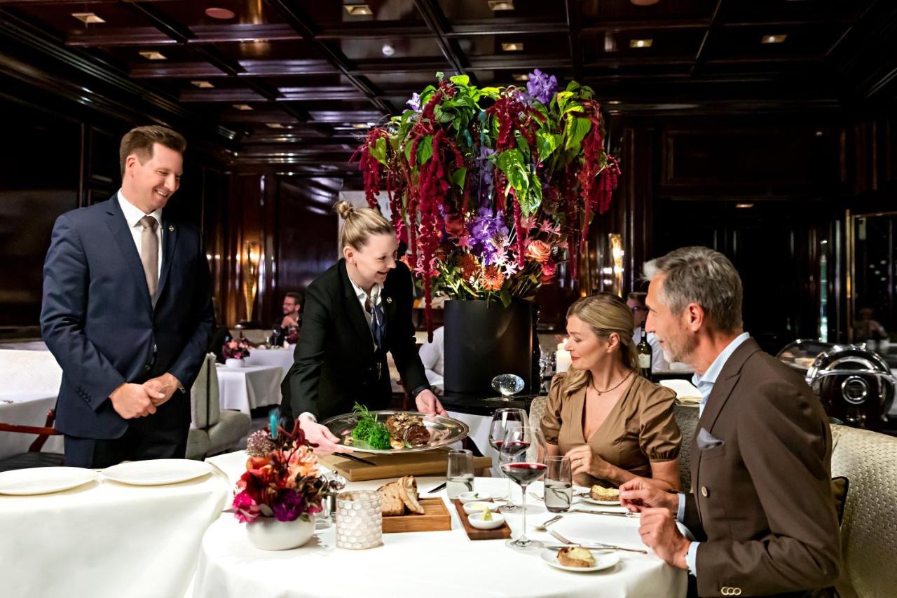 Excelsior Hotel Ernst Am Dom Kolín nad Rýnem Exteriér fotografie Restaurant on board of a cruise ship